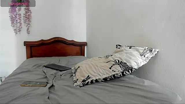liammendoza98 online show from July 16, 4:02 pm