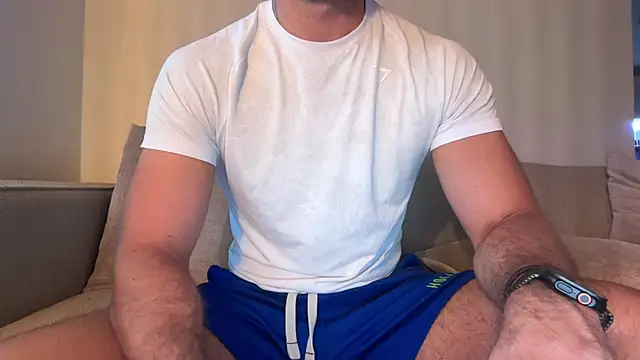 Snapshot of gymshrk chatting on May 4, 5:03 am gymshrk online show from May 4, 5:03 am