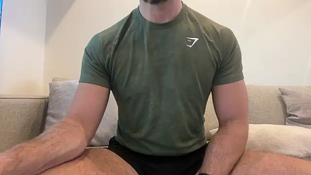 Snapshot of gymshrk chatting on May 21, 6:15 pm gymshrk online show from May 21, 6:15 pm
