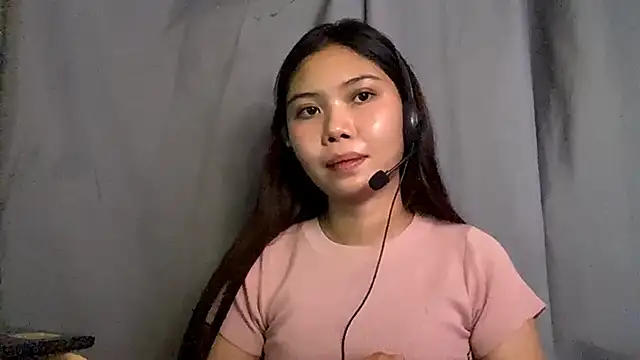 RegenaKhanponaphan online show from April 30, 8:20 am