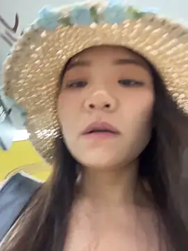 Snapshot of xiaochengzi505 chatting on May 18, 4:07 am xiaochengzi505 online show from May 18, 4:07 am
