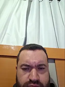 Snapshot of comeraba chatting on May 3, 2:50 am comeraba online show from May 3, 2:50 am