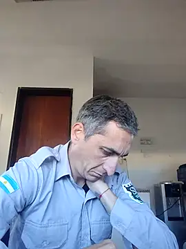 Alejandro83bsf online show from May 9, 7:41 pm