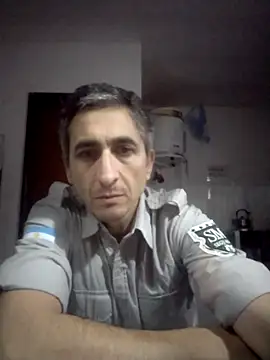 Snapshot of Alejandro83bsf chatting on August 8, 5:53 am Alejandro83bsf online show from August 8, 5:53 am