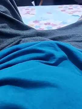 Weeppap00 online show from April 27, 1:53 pm