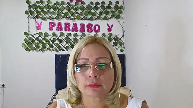 Snapshot of MoonCampbell_ chatting on June 1, 9:16 pm MoonCampbell online show from June 1, 9:16 pm