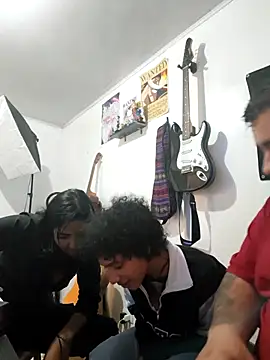 PaidFlirtSeeker online show from April 29, 8:59 pm