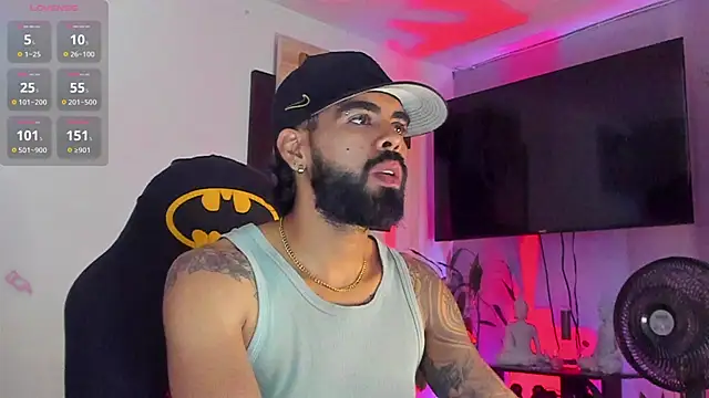  kameron9811 online show from August 3, 11:08 pm