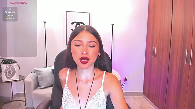 Nikky sweett  online show from May 23, 9:08 pm