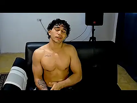 Snapshot of mateo_jack chatting on May 14, 3:08 pm mateo jack online show from May 14, 3:08 pm