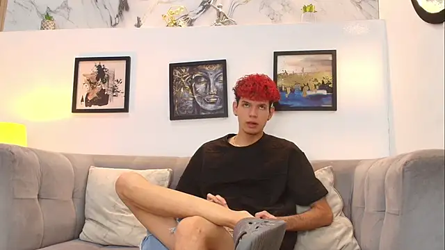 Snapshot of KING_BOYS2026 chatting on July 27, 7:43 pm KING BOYS2026 online show from July 27, 7:43 pm