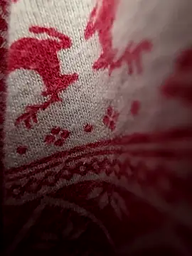 Snapshot of Ilenia_anonyme chatting on May 12, 8:55 am Ilenia anonyme online show from May 12, 8:55 am