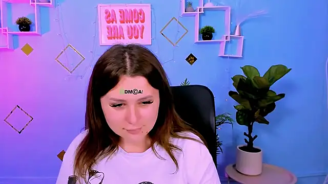 Snapshot of luna_noct chatting on June 21, 7:05 pm luna noct online show from June 21, 7:05 pm