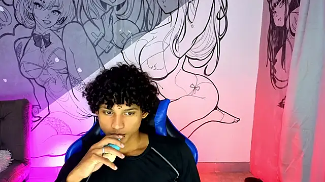 Snapshot of hades_derox_ chatting on May 1, 12:37 am hades derox online show from May 1, 12:37 am