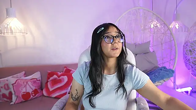 VioletJoness  online show from June 16, 11:35 am