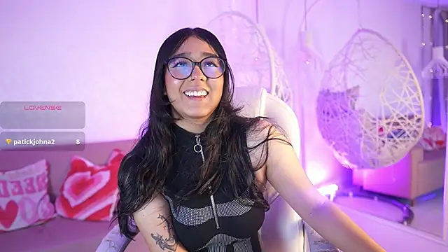 VioletJoness  online show from July 1, 11:45 am