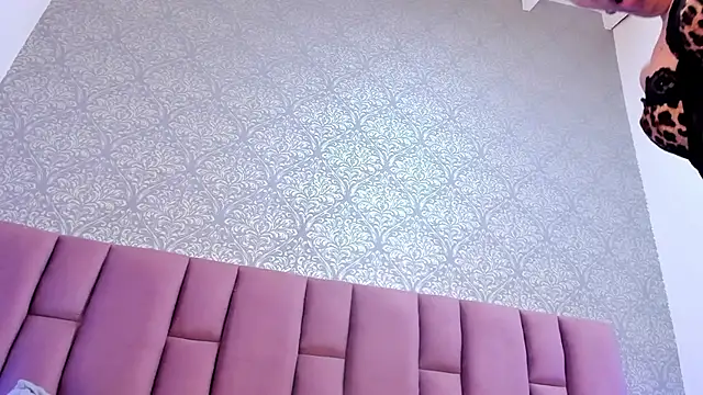DianaRed  online show from July 12, 8:44 pm