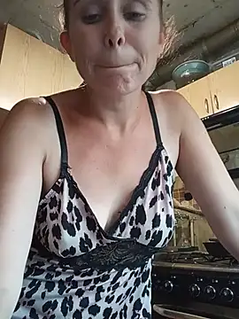 MerelinMILf2 online show from July 15, 2:44 pm
