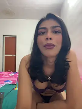 Snapshot of Mayra_xx chatting on July 3, 6:47 pm Mayra xx online show from July 3, 6:47 pm
