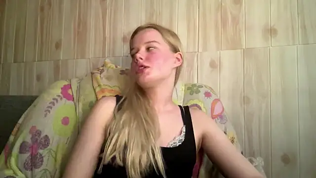 Malinwitch online show from July 9, 3:49 pm