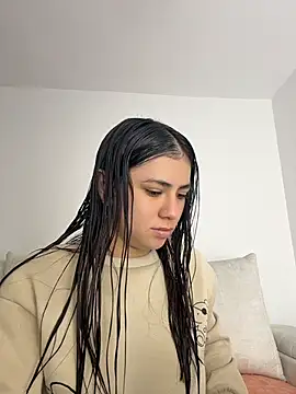 EmilyCxx online show from July 21, 10:28 am