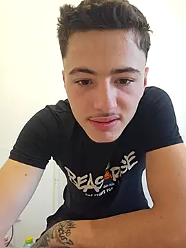 denysio89 online show from July 9, 7:45 am