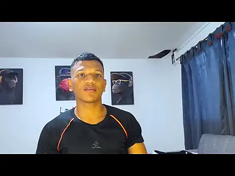 Snapshot of Ian_Arcia chatting on June 5, 10:04 pm Ian Arcia online show from June 5, 10:04 pm