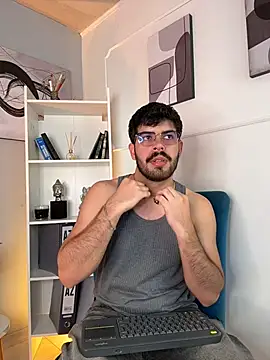 DomBoy  online show from June 26, 8:02 pm