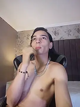 Snapshot of Jessy_COL_ chatting on June 20, 10:56 pm Jessy COL online show from June 20, 10:56 pm