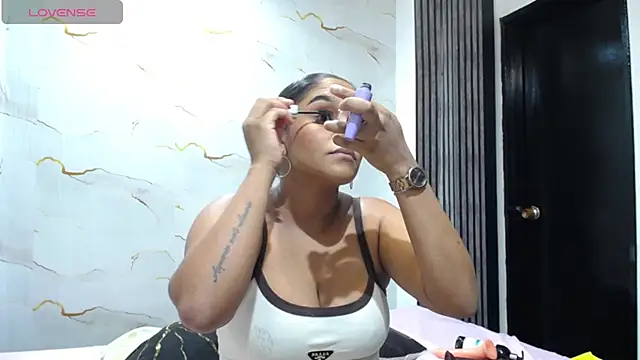 Liaa cams online show from June 28, 3:01 am