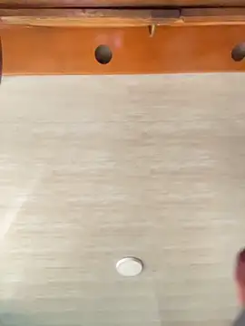 Mely ec online show from April 29, 1:04 pm