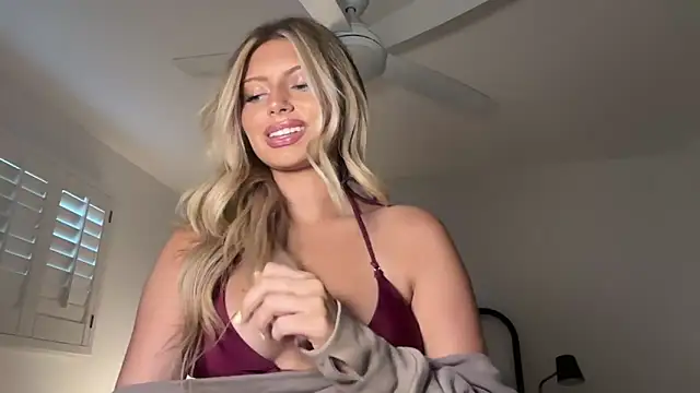 Summerclarke online show from May 19, 1:44 am