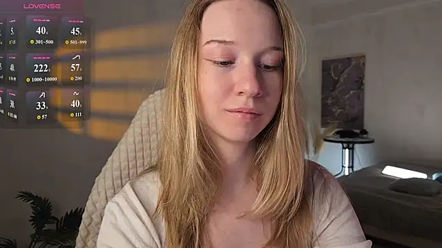 Eve Sin online show from June 10, 3:18 am