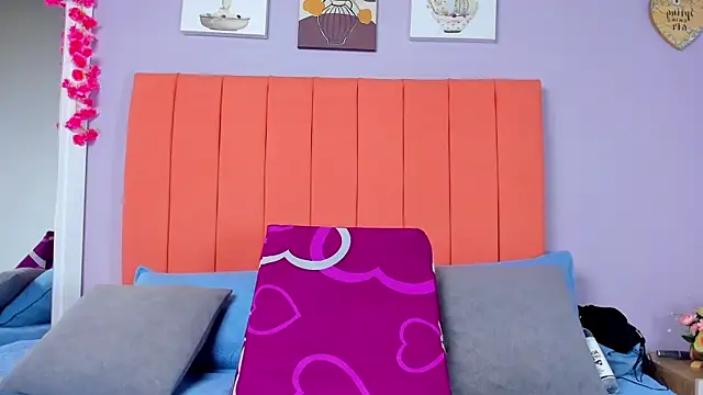 roxanneowens online show from April 30, 12:33 pm