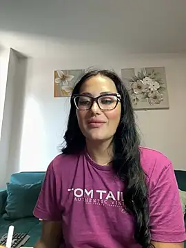Snapshot of AnyEvyy chatting on May 30, 10:01 am AnyEvyy online show from May 30, 10:01 am