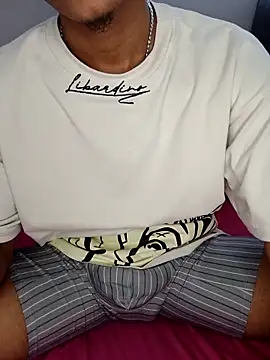 Lil black009 online show from May 3, 7:42 pm