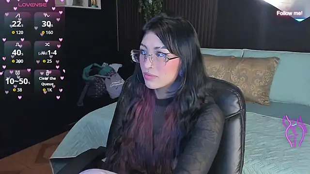 Snapshot of mia_smoke_ chatting on May 31, 6:21 am mia smoke online show from May 31, 6:21 am