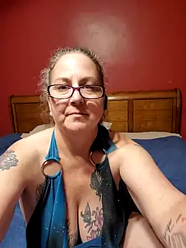 Harleygirl73 online show from May 31, 1:14 am