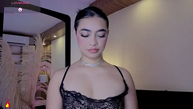 Snapshot of Chloe_monroee chatting on July 1, 3:19 am Chloe monroee online show from July 1, 3:19 am
