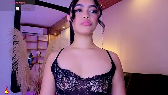Snapshot of Chloe_monroee chatting on July 13, 3:53 am Chloe monroee online show from July 13, 3:53 am