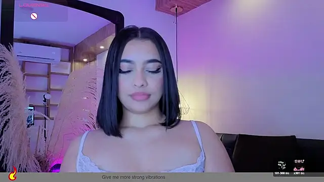 Snapshot of Chloe_monroee chatting on August 3, 9:04 am Chloe monroee online show from August 3, 9:04 am