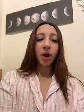 010874 online show from June 26, 5:45 am