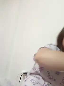 Snapshot of DiamondNath_ chatting on May 16, 10:36 am DiamondNath online show from May 16, 10:36 am