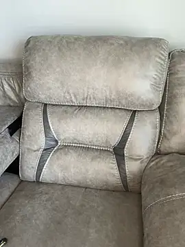 moriahisyuck online show from April 30, 2:23 pm