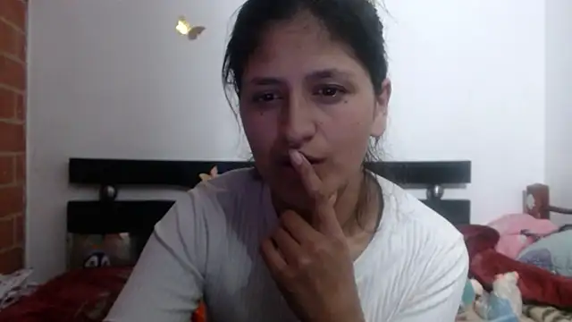 Snapshot of AbbyRose_69 chatting on June 22, 3:47 am AbbyRose 69 online show from June 22, 3:47 am