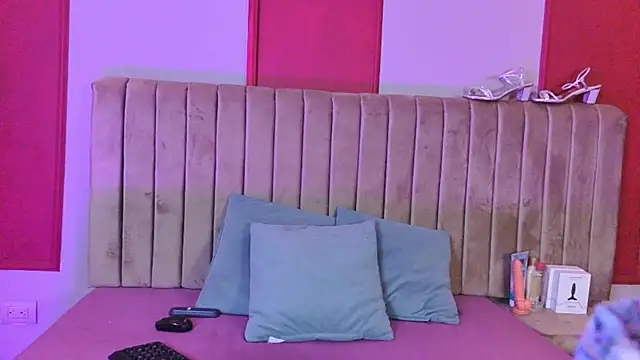 lexielancaster cr online show from July 17, 7:41 pm