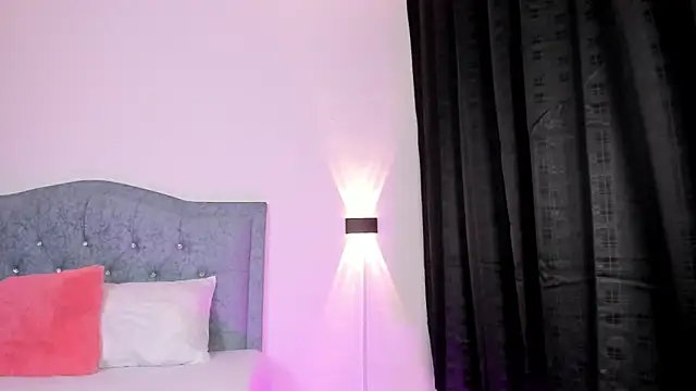 Snapshot of ivy_x1 chatting on May 29, 1:03 am ivy x1 online show from May 29, 1:03 am