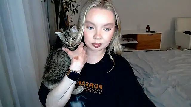 PolinaXXXXXJones online show from June 5, 4:56 pm