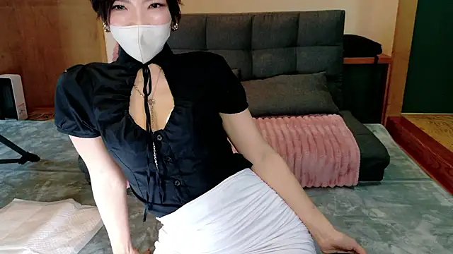 Snapshot of Naomi_00122 chatting on July 5, 4:07 am Naomi 00122 online show from July 5, 4:07 am