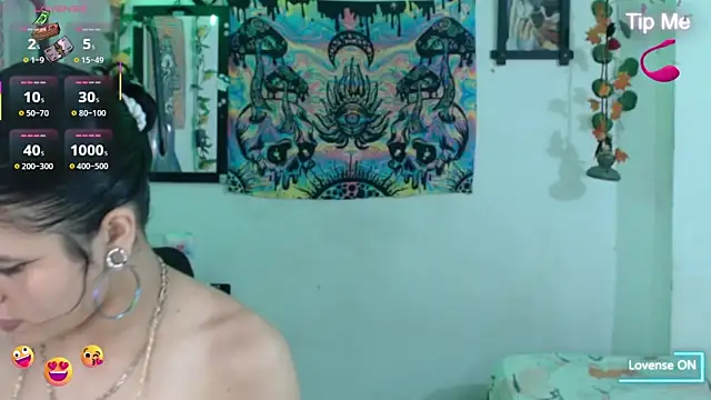 Snapshot of bastethott chatting on July 8, 7:35 am bastethott online show from July 8, 7:35 am